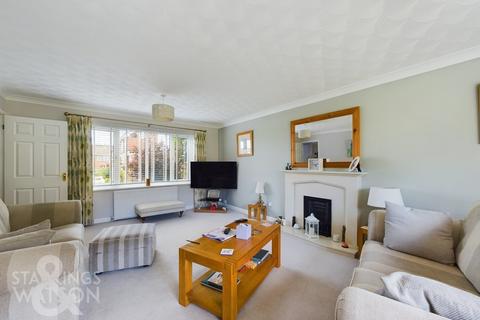 4 bedroom detached house for sale, Danesbower Close, Blofield, Norwich