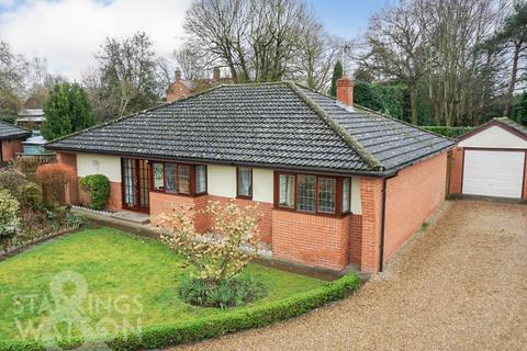 3 bedroom detached bungalow for sale - Laburnum Drive, Blofield, Norwich