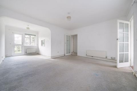 2 bedroom apartment for sale, Cromwell Close, East Finchley