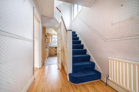 82 Alverstone Avenue, East Barnet, Barnet, EN4 8EB