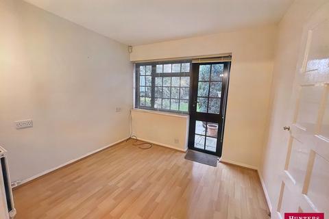 29 Alverstone Avenue, East Barnet, Barnet, EN4 8DU