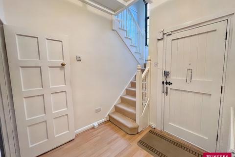 29 Alverstone Avenue, East Barnet, Barnet, EN4 8DU