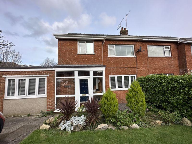 Bangor, Gwynedd 3 bed semidetached house for sale £285,000