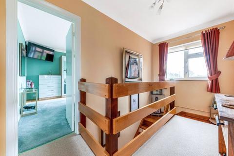 1 Ridgecroft Close, Bexley, DA5 2DE