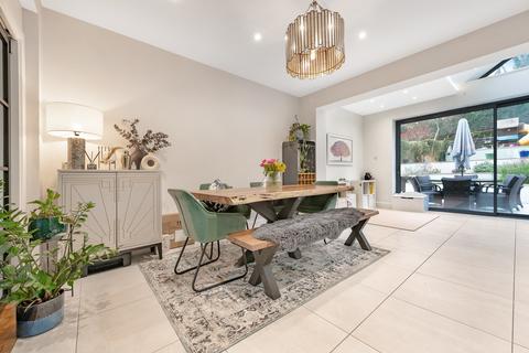 58 Winifred Road, Coulsdon, CR5 3JE