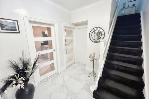 36 Ashbourne Grove, Whitefield, Manchester, M45 7WL