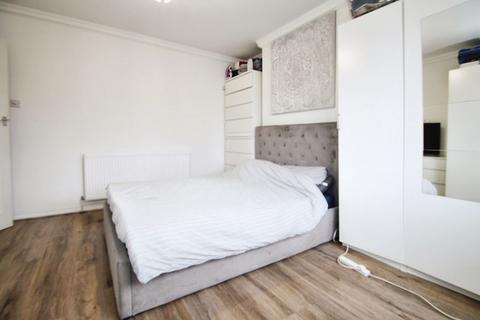 79 The Heights, Northolt, UB5 4BS