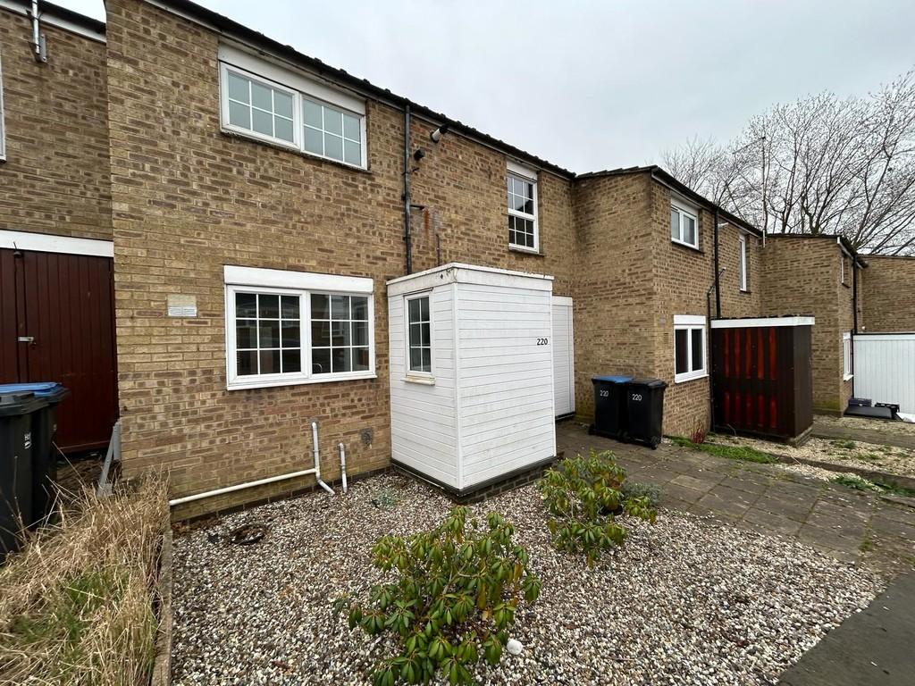Moorfield, Harlow 3 bed terraced house for sale £300,000