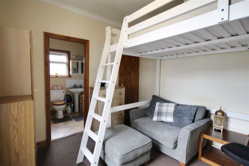 North Birkbeck Road, Leytonstone 1 bed in a house share £850 pcm (£