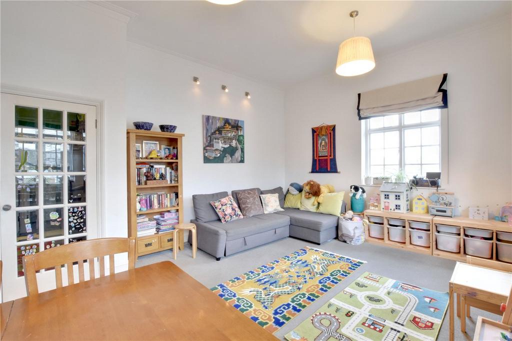 Crooms Hill, Greenwich, London, SE10 2 bed apartment for sale £750,000