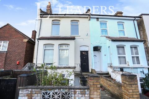 1 bedroom in a house share to rent - Heavitree Road, London, SE18