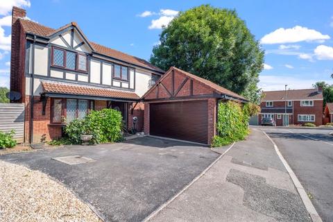 4 bedroom detached house for sale, Purbeck Close, Weymouth DT4