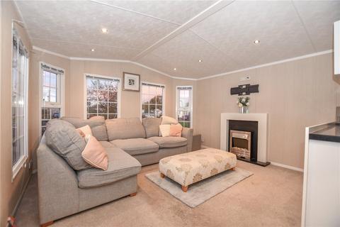 2 bedroom property for sale - Winnersh, Wokingham RG41