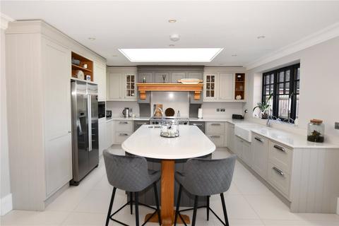 5 bedroom detached house for sale, Nelsons Lane, Reading RG10