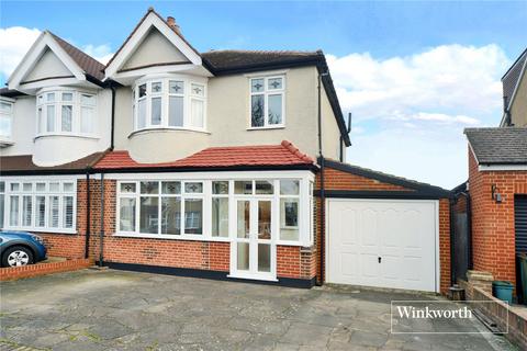 16 Ebbisham Road, Worcester Park, KT4 8NE
