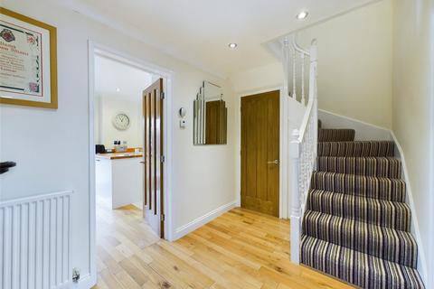 12 Borage Close, Abbeymead, Gloucester, GL4 5WH