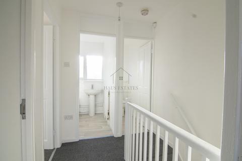 3 bedroom terraced house for sale, Bowhill Way, Leicester, Leicestershire
