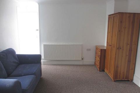 Studio to rent, Beaumont Road, St Judes, Plymouth, Devon, PL4 9BJ