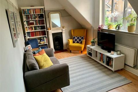 Flat 1, 10 Brambledown Road, South Croydon, CR2 0BL