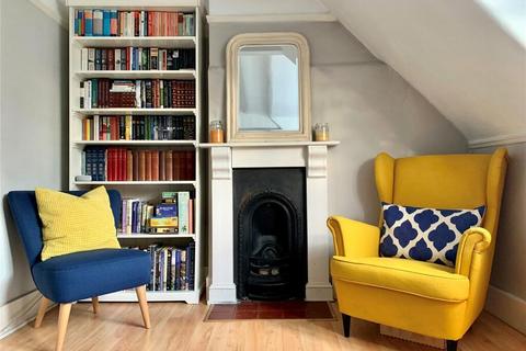 Flat 1, 10 Brambledown Road, South Croydon, CR2 0BL