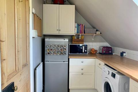 Flat 1, 10 Brambledown Road, South Croydon, CR2 0BL