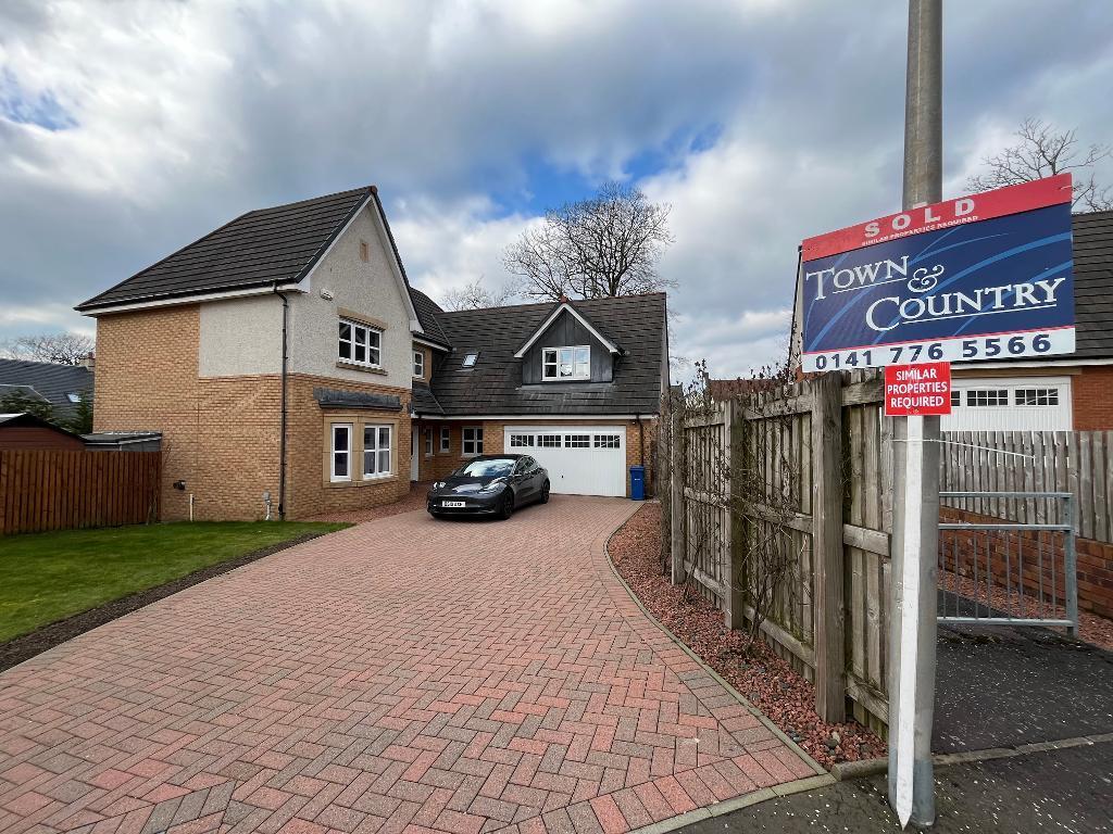 Kingfisher Road, Lenzie, G66 3DF 5 bed detached villa for sale £485,000