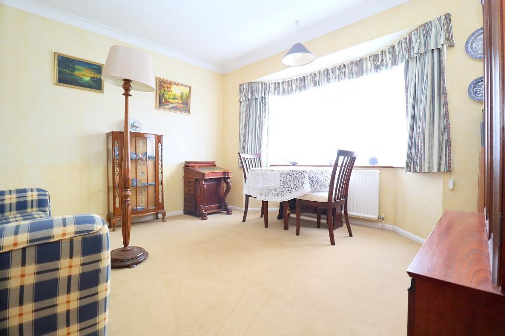 Hadlow Down Close, Leagrave, Luton, Bedfordshire, LU3 2PY 3 bed