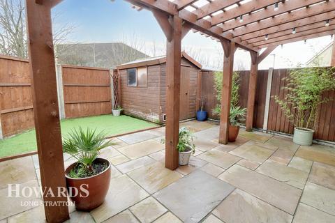 113 Bullfinch Drive, Harleston, IP20 9FE