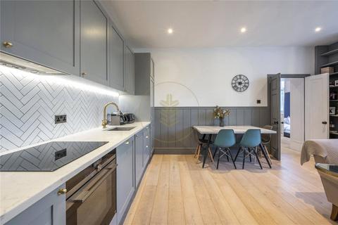 2 bedroom apartment for sale, Oak Hill House, Oak Hill Park, Hampstead, London, NW3