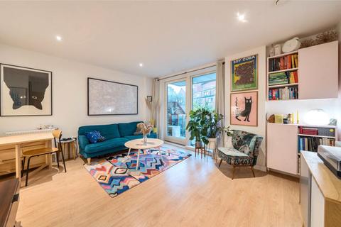 1 bedroom apartment for sale, Dobson Walk, Camberwell, London