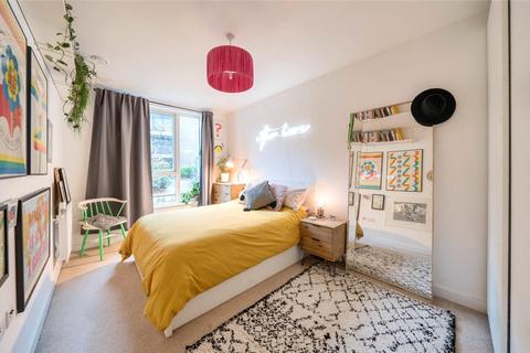 1, Hodgkin Court, 2 Dobson Walk, London, SE5 7FN