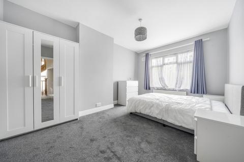 3 bedroom semi-detached house for sale - Verdant Lane, London