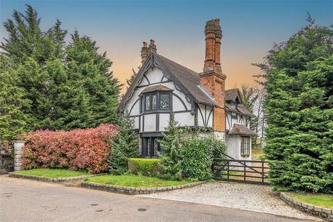 5 bedroom detached house for sale, Holwood Park Avenue, Orpington