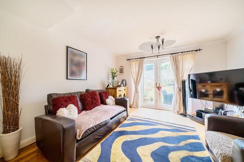 2 bedroom terraced house for sale - Royal Close, Orpington