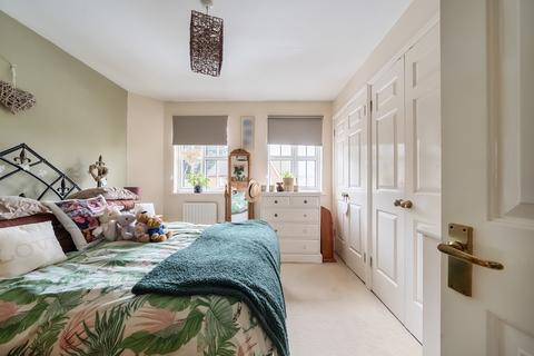 5 Royal Close, Orpington, BR6 7BH
