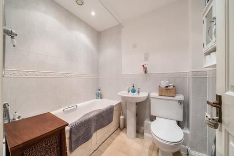 5 Royal Close, Orpington, BR6 7BH