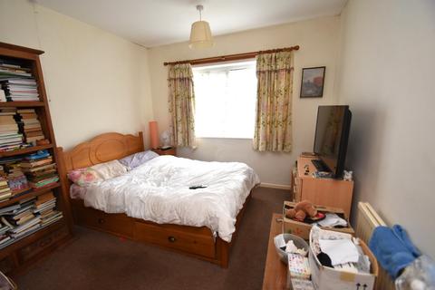 9 Branscombe Road, Tiverton, EX16 4AB