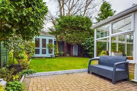 3 bedroom semi-detached house for sale - Kilmington Way, Highcliffe, Christchurch, Dorset, BH23
