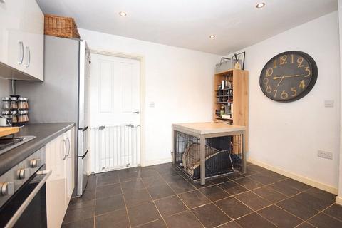 3 bedroom semi-detached house for sale - Weaver Court, Wakefield, West Yorkshire