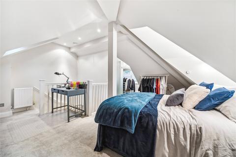 70 Thorney Hedge Road, London, W4 5SB