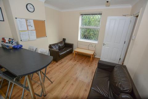 4 bedroom terraced house to rent - Brighton BN1
