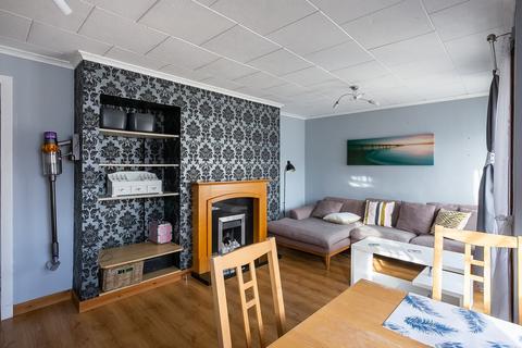 3/4 Essendean Place, Edinburgh, EH4 7HF