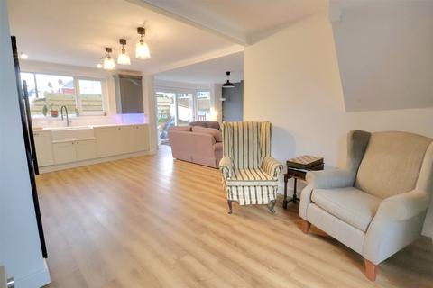1 Blanchminster Road, Bude, EX23 8DF