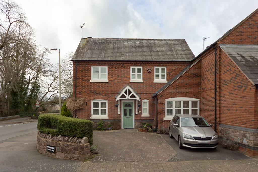 Weavers Close, Quorn, Loughborough, LE12 3 bed semidetached house for