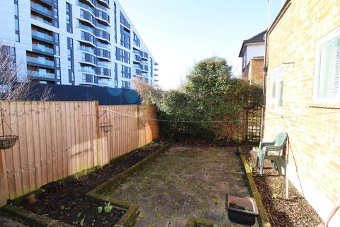 15 Ravensbourne Road, Bromley, BR1 1HN