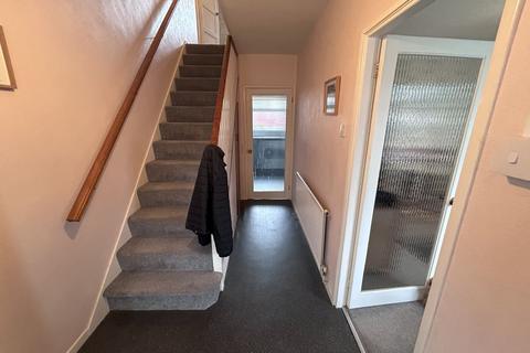 3 bedroom semi-detached house to rent, Bristol BS30