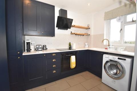 196a Topsham Road, Exeter, EX2 6AA