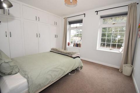 196a Topsham Road, Exeter, EX2 6AA