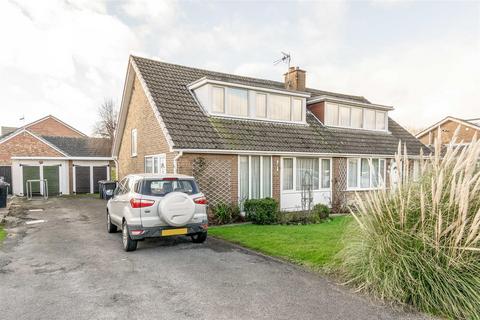 3 bedroom bungalow for sale, Cedar Crescent, Selby
