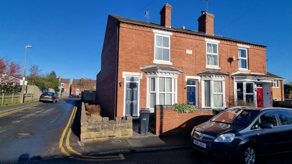 Field Lane, Oldswinford 2 bed terraced house £850 pcm (£196 pw)